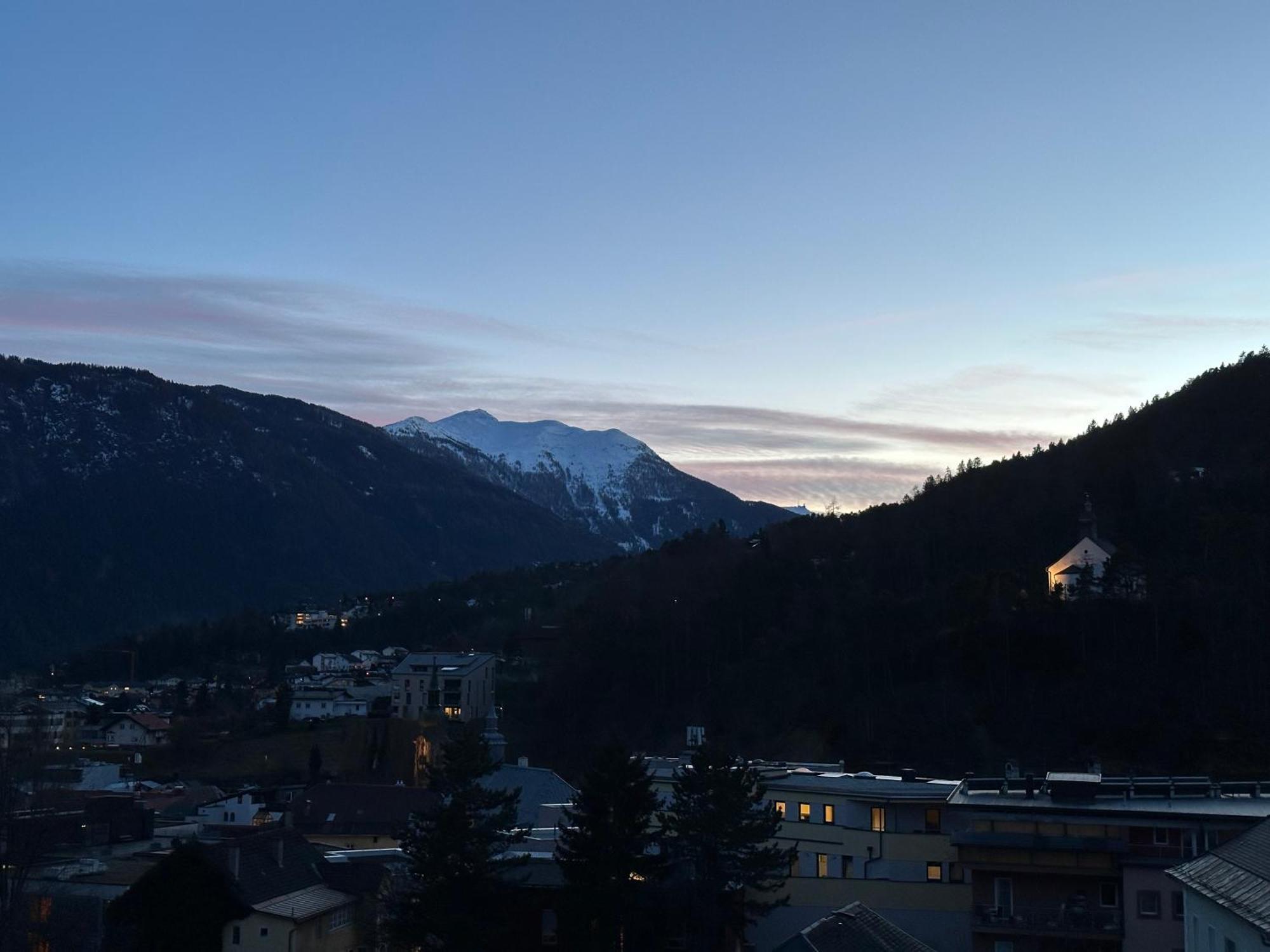 Geraeumiges Sonniges Apartment Mit Bergblick Imst Εξωτερικό φωτογραφία