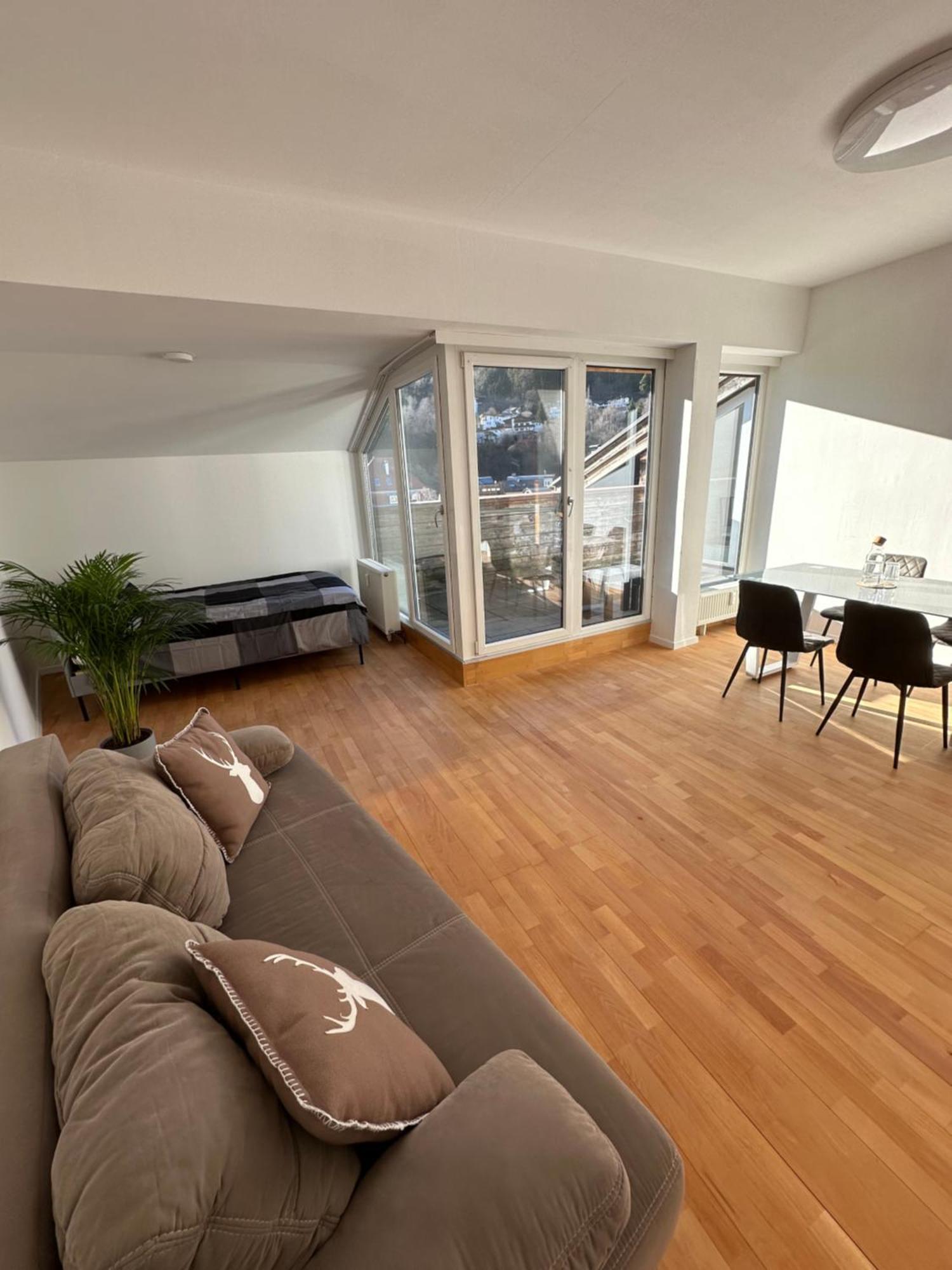 Geraeumiges Sonniges Apartment Mit Bergblick Imst Εξωτερικό φωτογραφία